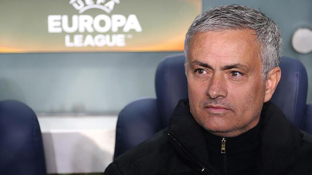 Borussia Dortmund'dan Jose Mourinho a&ccedil;ıklaması