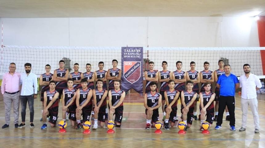 Kayseri Anayurtspor hazırlıklarını s&uuml;rd&uuml;r&uuml;yor