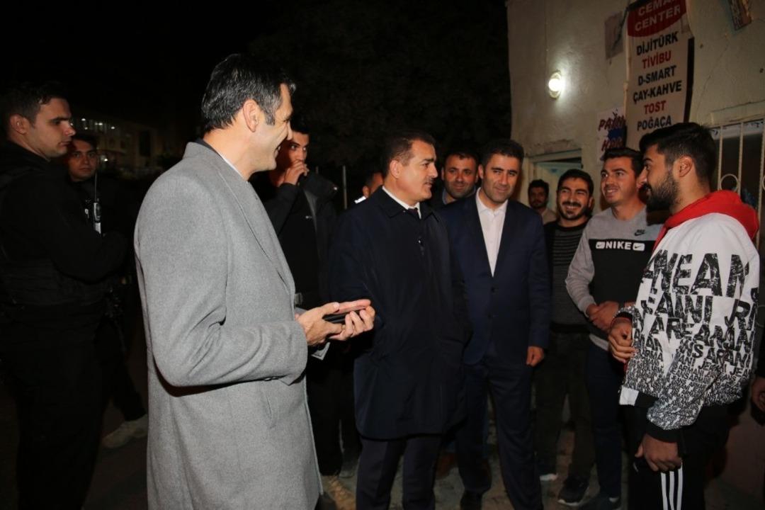 Vali Akbıyık asfalt &ccedil;alışmalarını denetledi