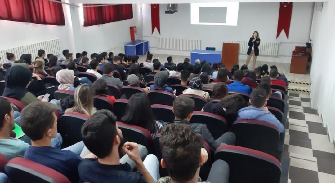 Hisarcık MYO&rsquo;da &lsquo;Kuruluş ve Kurtuluşun Şehri K&uuml;tahya&rsquo; konulu konferans