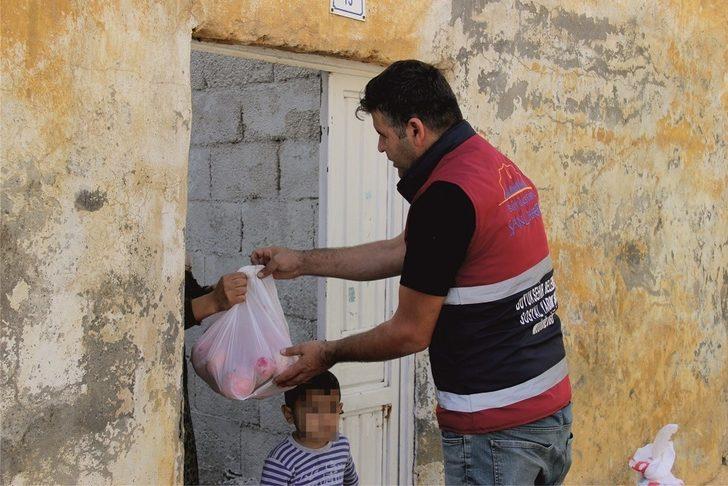 Şanlıurfa’da dar gelirli ailelere meyve ikramı G1