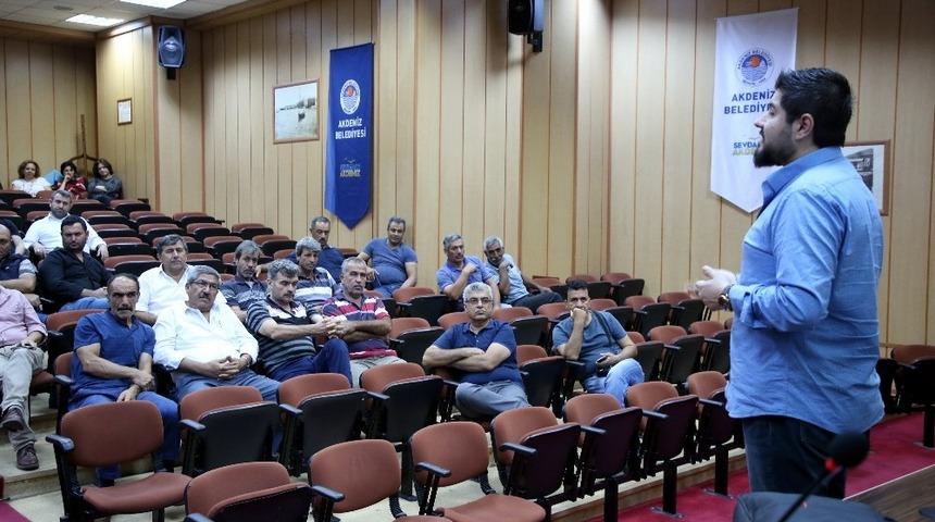 Akdeniz Belediyesi personeline &rsquo;iş sağlığı ve g&uuml;venliği&rsquo; eğitimi