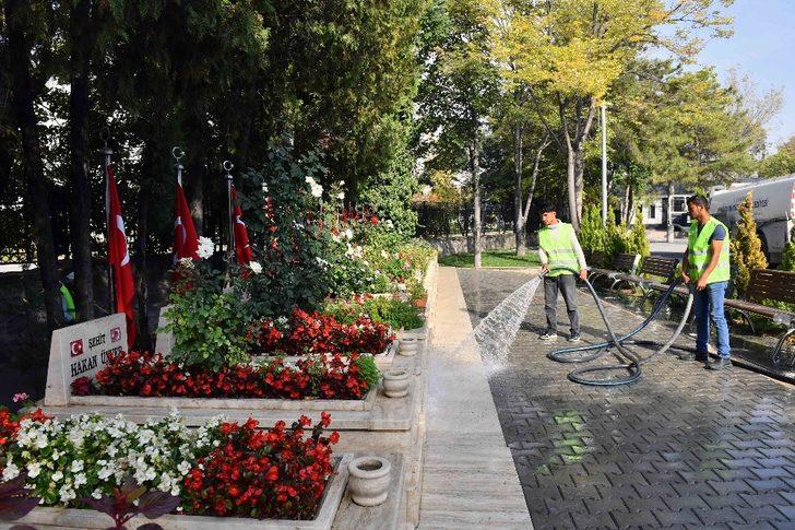 Mezarlıklarda kış öncesi kapsamlı temizlik çalışması G1