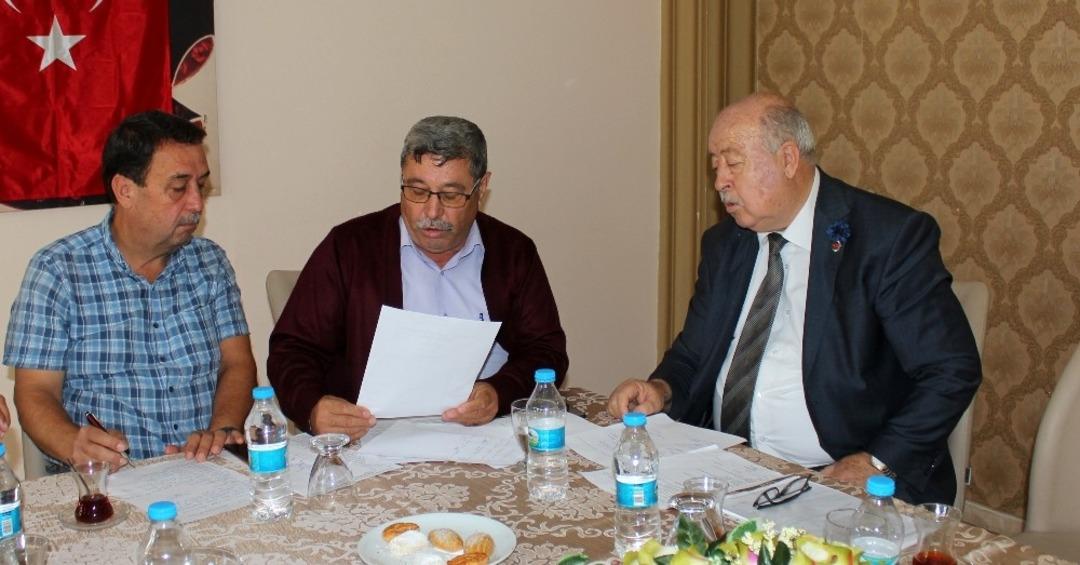 Kadir G&uuml;m&uuml;ş yeniden başkan se&ccedil;ildi