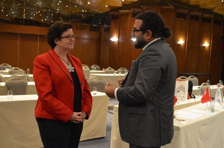 ABD-Türkiye Bilim elçisi, TÜMBİFED Akademik Kurul Başkanı oldu G1