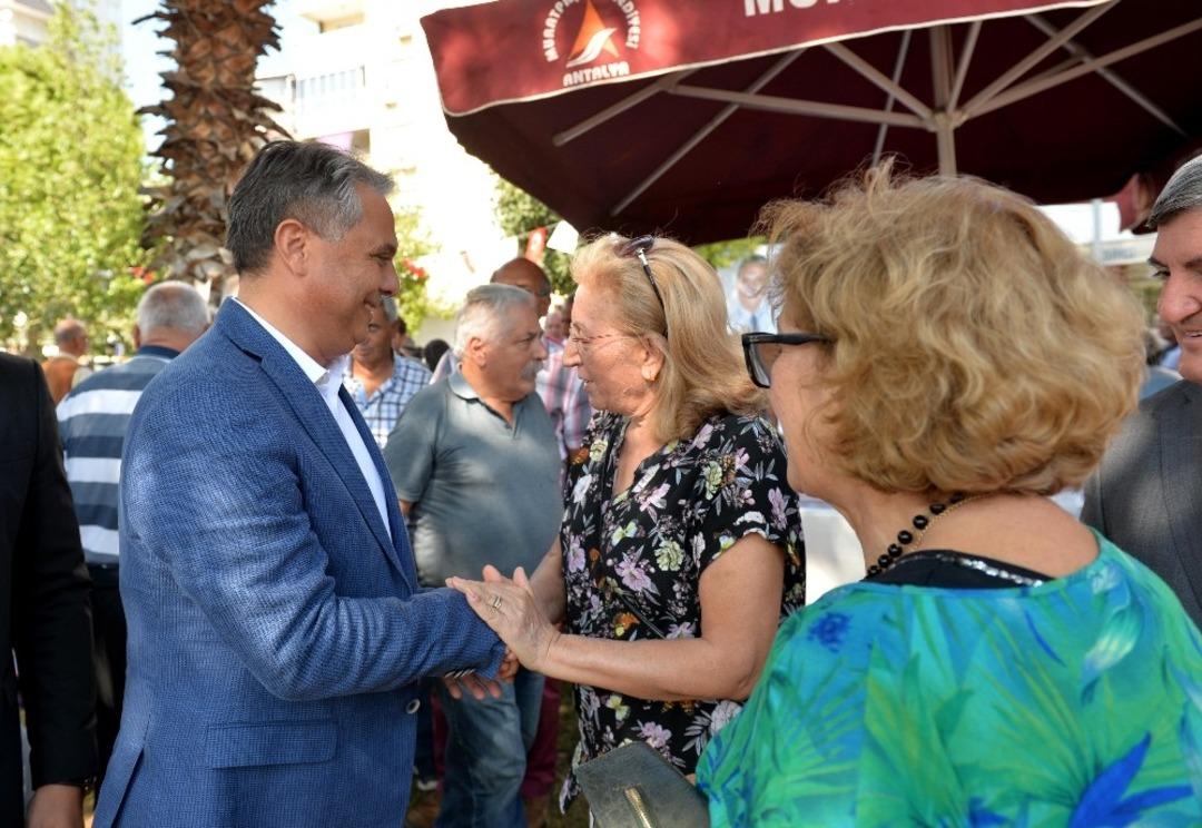 Başkan Uysal: "T&uuml;rkiye, Muratpaşa gibi olsun&rdquo;