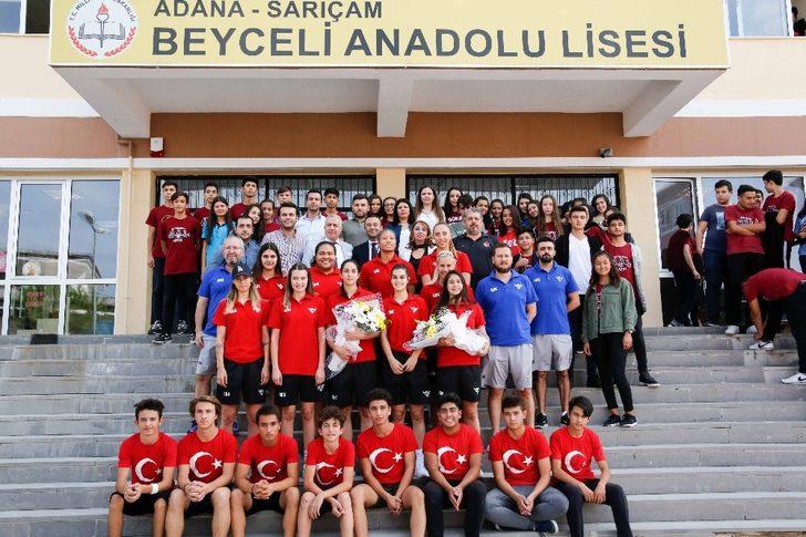 Kadın basketbolcular liseli öğrencilerle buluştu G3
