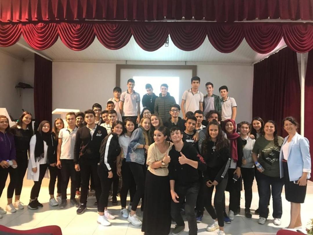 Meslek Liselilere &rsquo;Etkili İletişim Becerileri&rsquo; semineri verildi