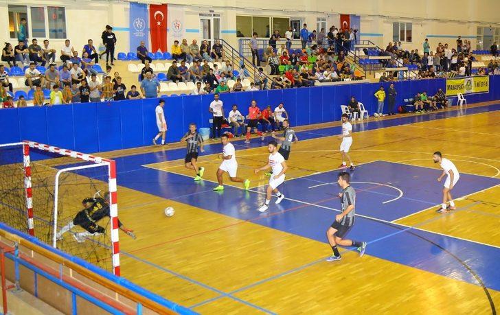 Futsal Turnuvasında şampiyon Manavgat 07 Spor oldu G2