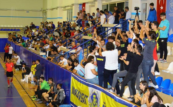 Futsal Turnuvasında şampiyon Manavgat 07 Spor oldu G4