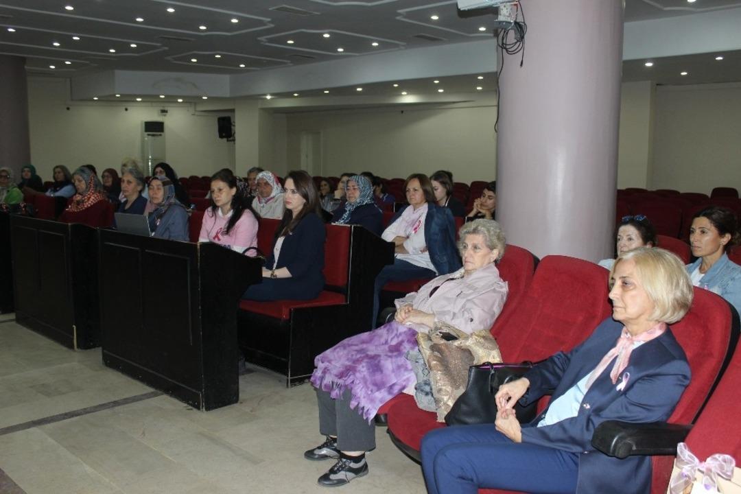 Meme kanseri farkındalık konferansı d&uuml;zenlendi