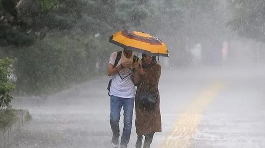 Meteoroloji'den İstanbul'a yağış uyarısı! 25 Ekim yurtta hava durumu