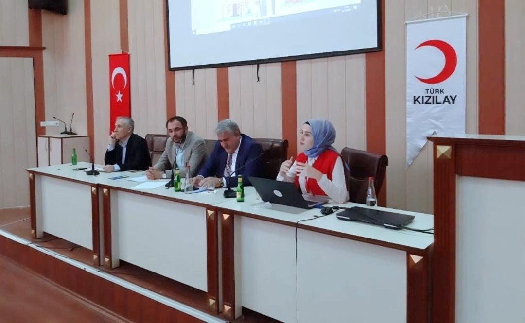 Kilis&rsquo;te Y&uuml;ksek&ouml;ğretimin zorluk ve fırsatları anlatıldı