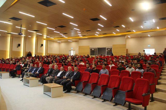 SAÜ’de ‘ Günümüz İnanç Sorunları ve İlahiyat Fakülteleri’ konferansı gerçekleşti