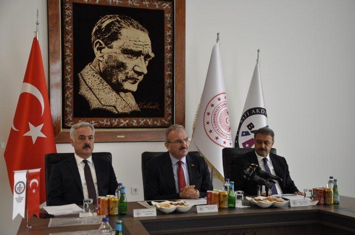 Vali Karaloğlu: " Kış aylarındaki boşluğu alternatif turizm çeşitleriyle doldurmak istiyoruz" G1