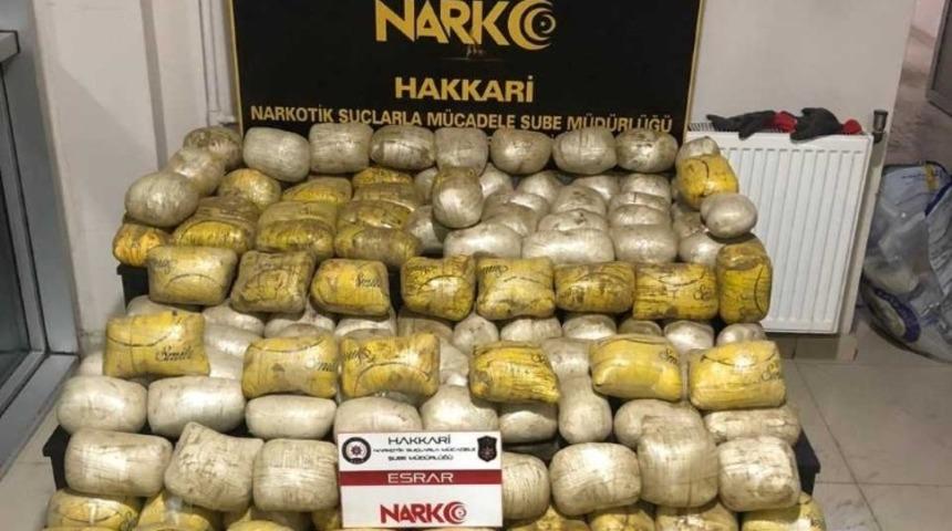 Yüksekova ilçesinde 140 kilo toz esrar ele geçirildi
