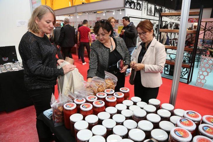 Odunpazarı Belediyesi Cam Sanatları Merkezi ve Halk Market ile TÜYAP’ta G3