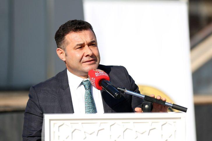 Başkan Yücel: "Kitapsız büyüyen çocuk susuz ağaca benzer" G3