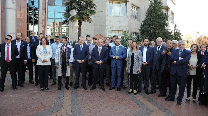 Aydın CHP’den Mustafa Savaş’a özür çağrısı