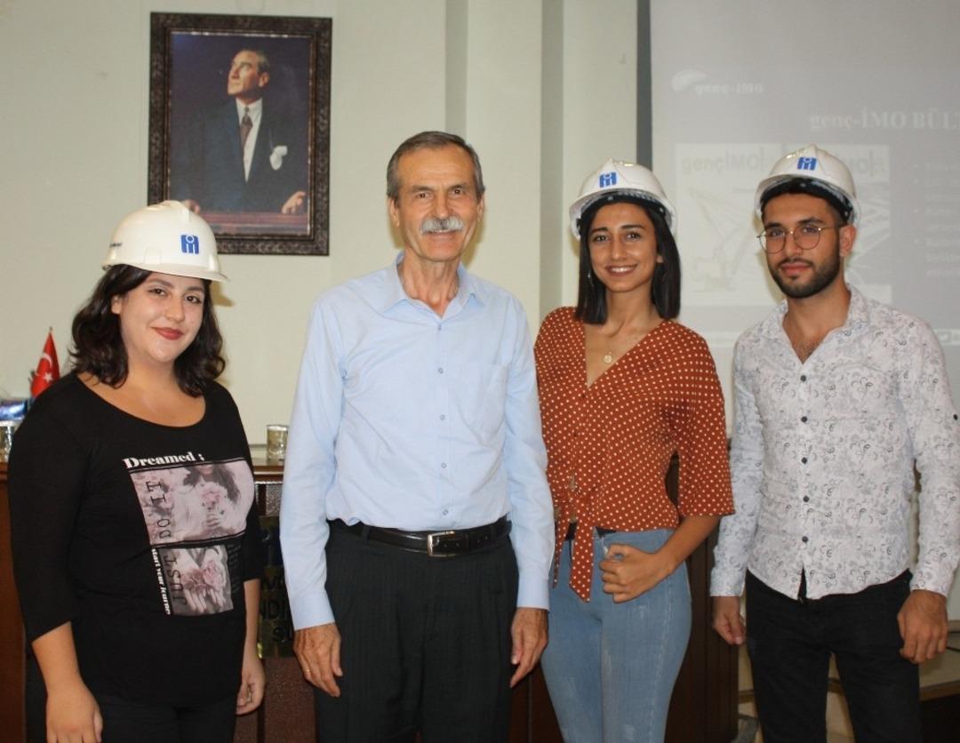 Gen&ccedil; m&uuml;hendis adayları baret taktı