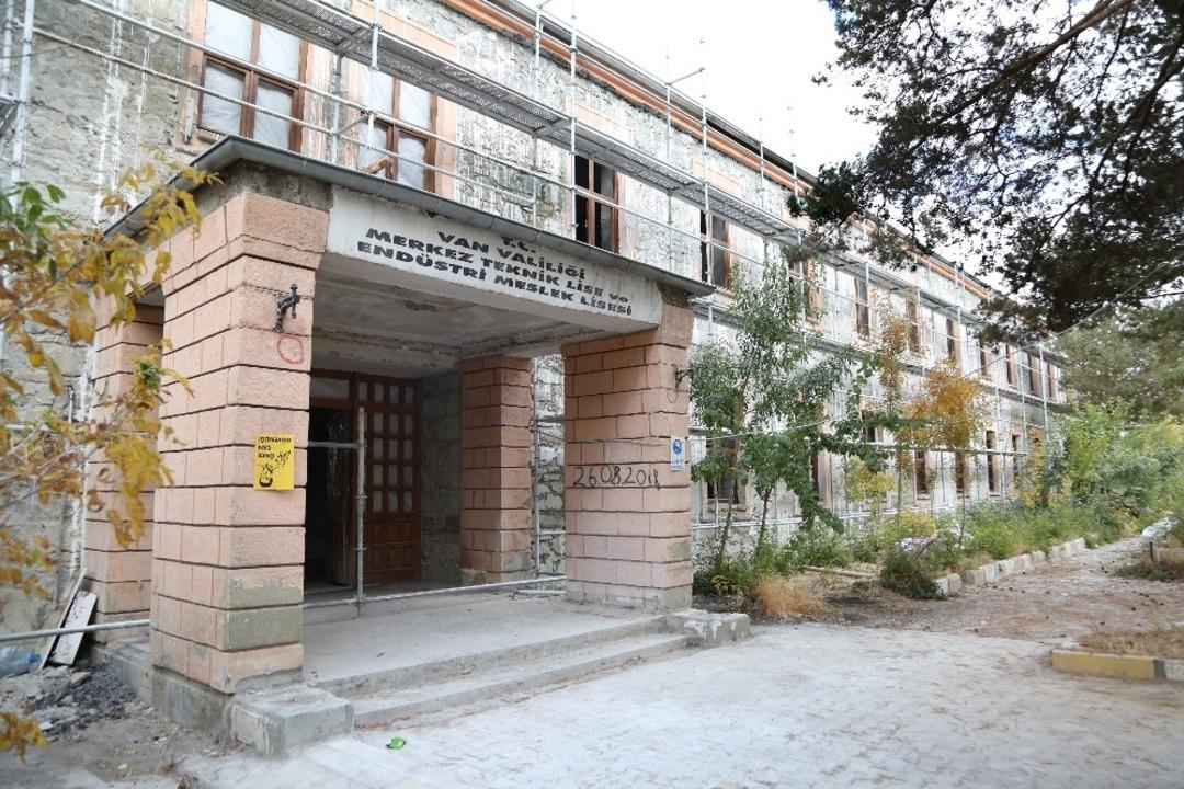 Van B&uuml;y&uuml;kşehir Belediyesinden &lsquo;Kent K&uuml;t&uuml;phanesi&rsquo; i&ccedil;in &ccedil;alışma