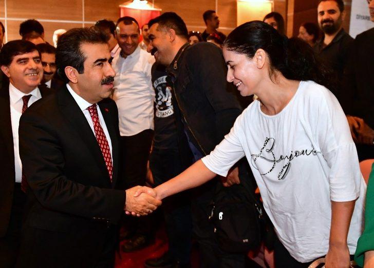 Vali Güzeloğlu: "Geleceği tanımlarken olmazsa olmazımız çocuklarımızdır" G2