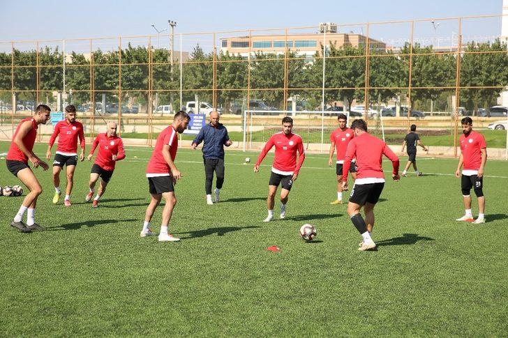 Karaköprü belediyespor liderliği geri almak istiyor G4