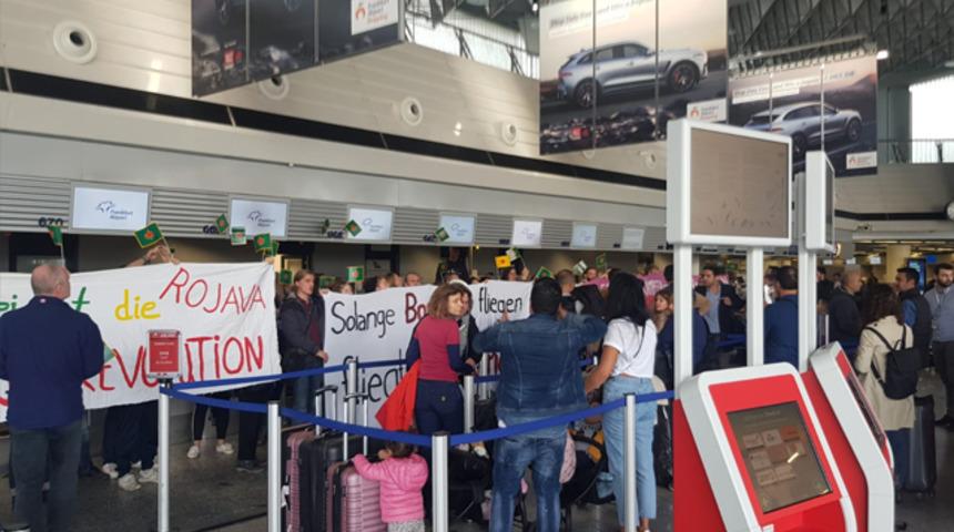 Frankfurt Havalimanı'nda terör örgütü PYD/PKK yandaşları Türklere saldırdı