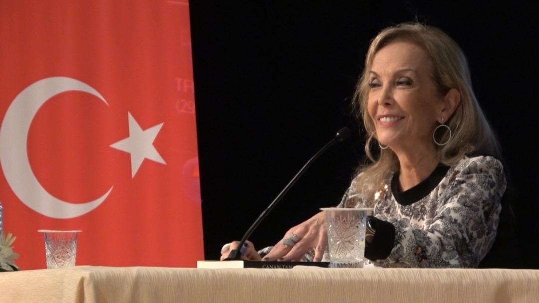 Canan Tan, okurlarıyla buluştu