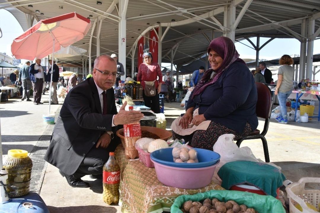 Salihli&rsquo;de &uuml;retici pazarı ilgi g&ouml;r&uuml;yor