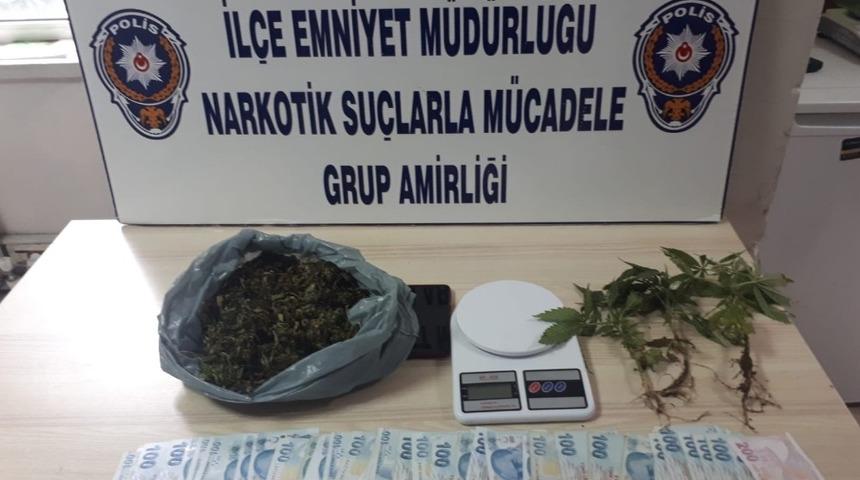 &Ccedil;arşamba&rsquo;da 176 gram esrarla yakalanan şahıs g&ouml;zaltına alındı
