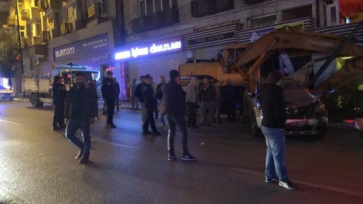 Freni boşalan iş makinesi ortalığı savaş alanına çevirdi! G1