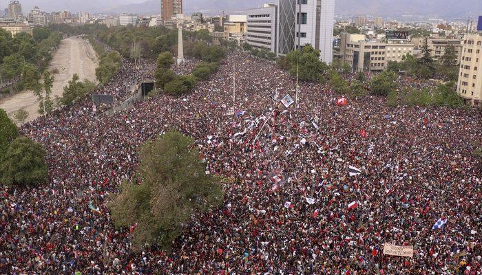 &quot;Şili tarihinin en büyük protestosu&quot; 7. gününde