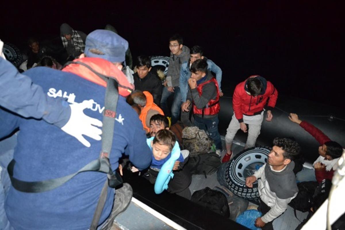 &Ccedil;anakkale'de lastik botta 58&nbsp;ka&ccedil;ak g&ouml;&ccedil;men yakalandı