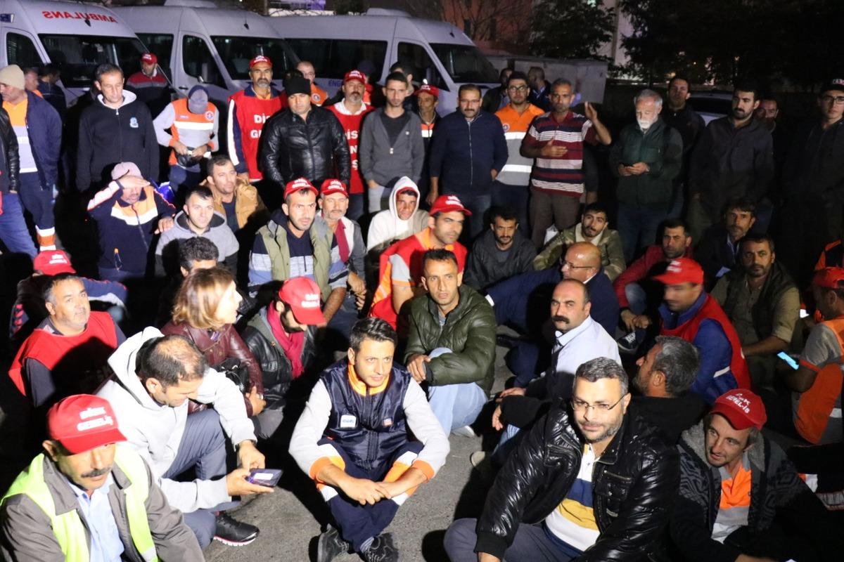 Maltepe Belediyesi'ndeki temizlik iş&ccedil;ileri eylemde