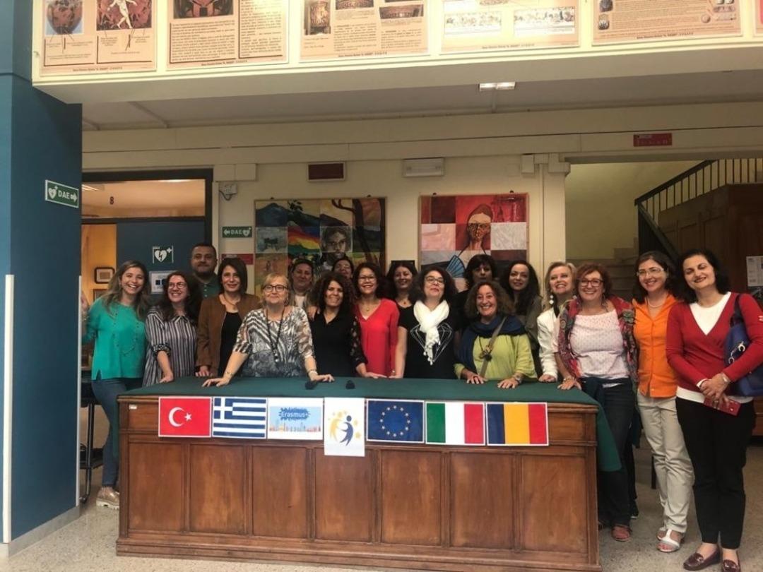 Şehit Altuğ Pek Anadolu Lisesi &ouml;ğretmenleri İtalya&rsquo;da