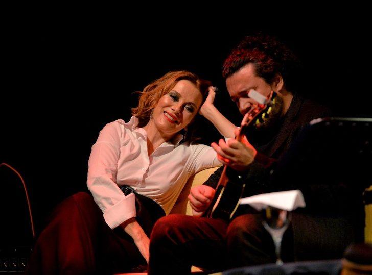 Yeni sezon Zuhal Olcay konseriyle başladı G2