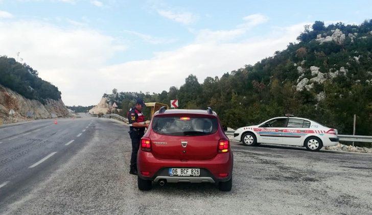 Jandarmadan Erdemli’de trafik denetimi G1