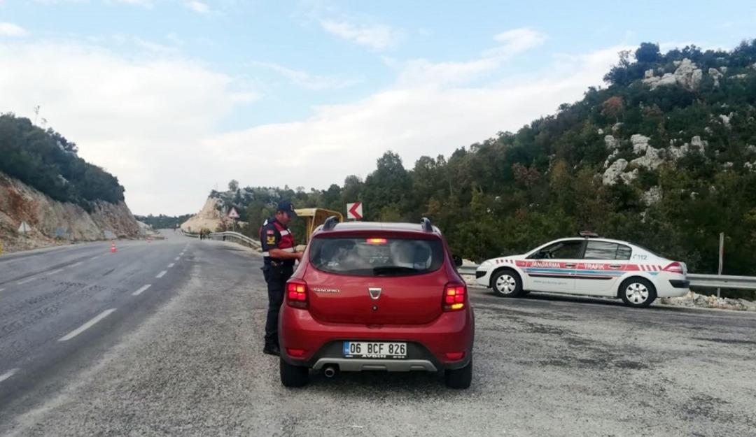 Jandarmadan Erdemli&rsquo;de trafik denetimi