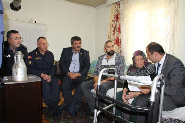 Dumlupınar protokolünden yaşlı ve hasta ziyareti G3