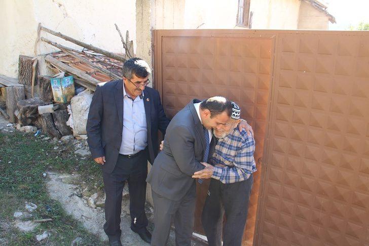 Dumlupınar protokolünden yaşlı ve hasta ziyareti G4