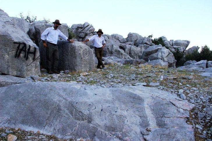 Amos Antik kentinin taş ocağı bulundu G3