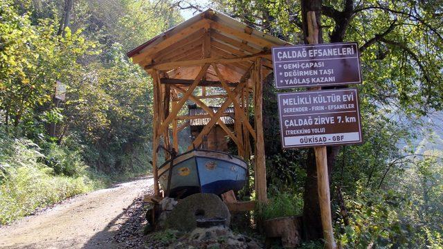 500 yıllık efsaneye göre, 650 rakımda kayık yaptılar