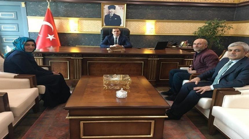 T&uuml;rkiye birincisi Aslıhan Damar, Kaymakam Gen&ccedil;&rsquo;i ziyaret etti