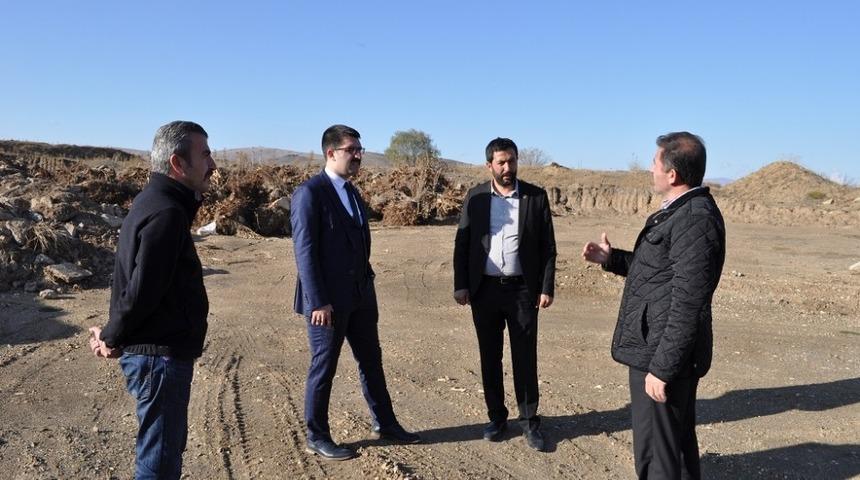 Demir&ouml;z&uuml;&rsquo;ne kuşburnu ağacı dikilecek