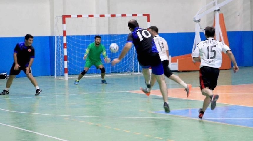 &ldquo;T&uuml;rkiye &Ouml;ğretmenler Kupası&rdquo; Sivas&rsquo;ta devam ediyor