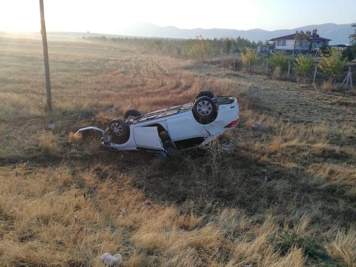 Köpeğe çarpmamak isterken takla attı: 1 yaralı G1