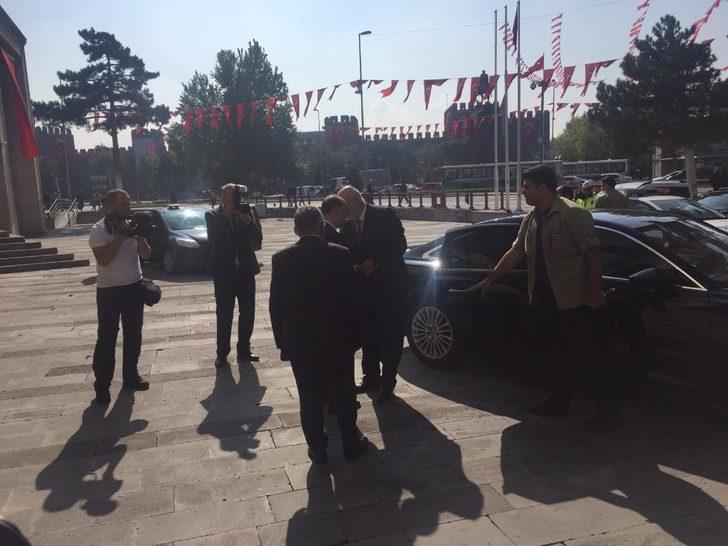 TBMM Başkan Vekili Süreyya Sadi Bilgiç: ”Kayseri hizmet anlamında çok şanslı bir şehir” G1