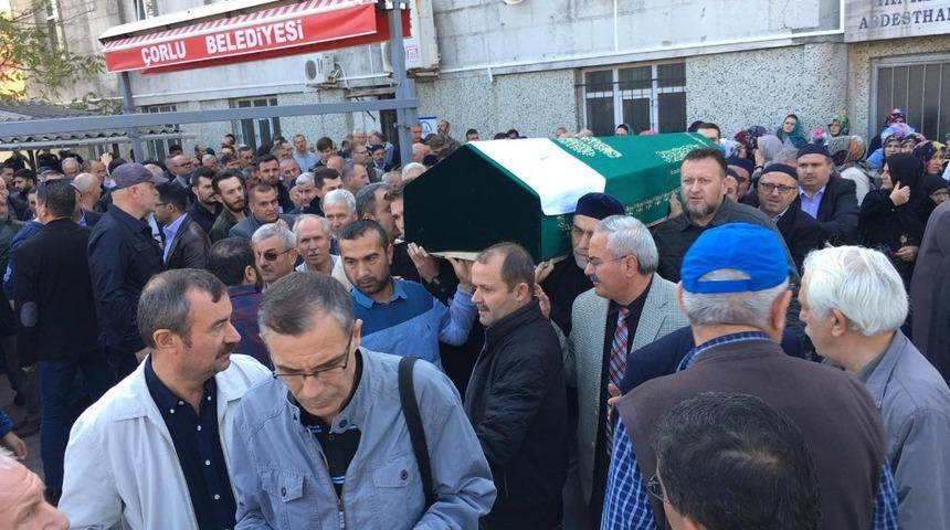 Emekli polis son yolculuğuna uğurlandı