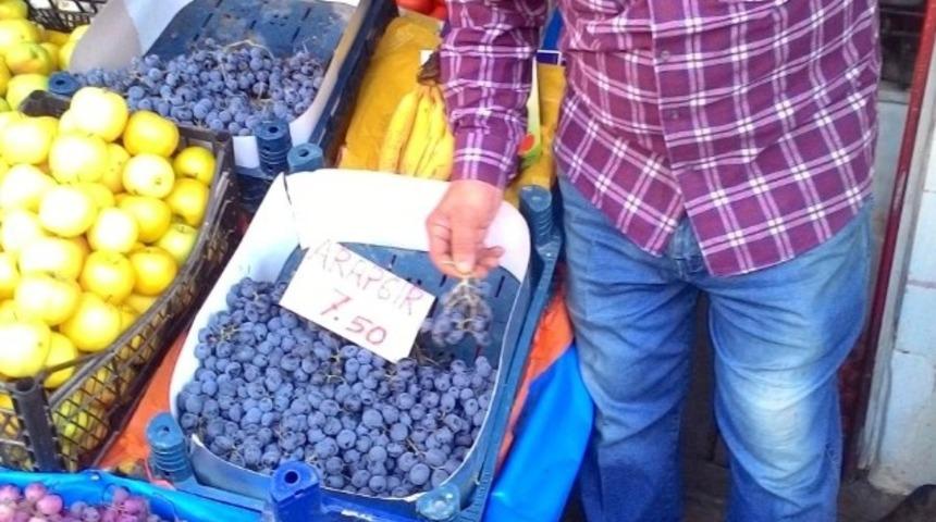 Arapgir &uuml;z&uuml;m&uuml;n&uuml;n fiyatı cep yakıyor